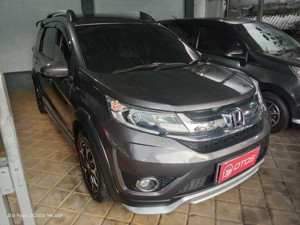 2016 Honda BR-V 1.5 E Prestige - Foto 1 dari 6
