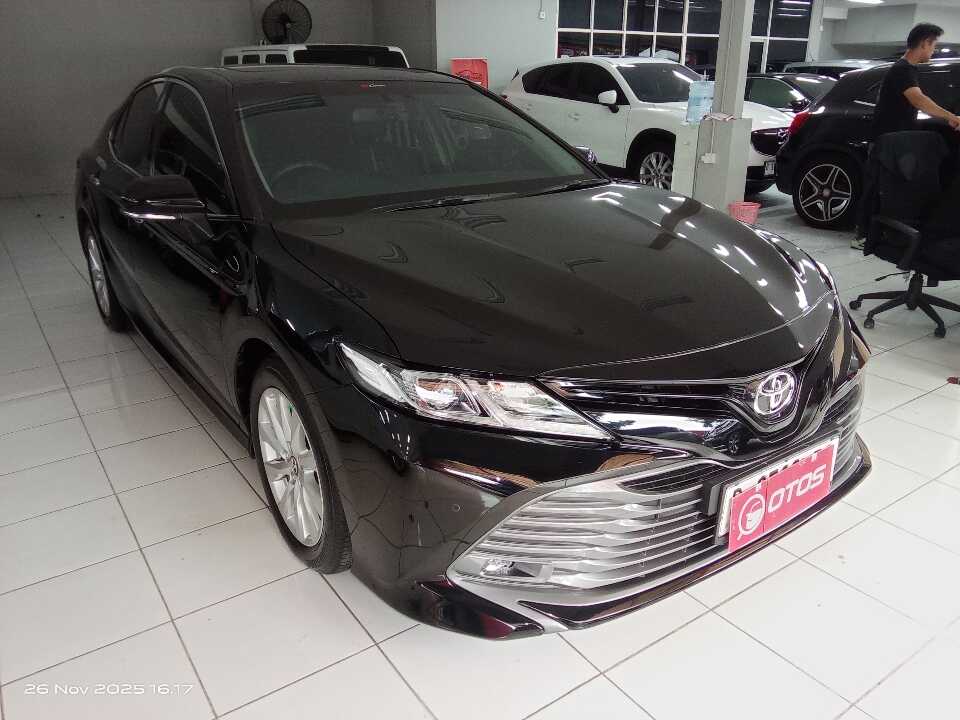 2019 Toyota Camry 2.5 V - Foto 1 dari 6