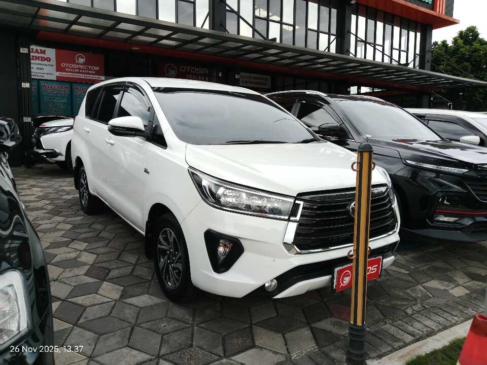 2022 Toyota Kijang Innova 2.0 G - Foto 1 dari 6