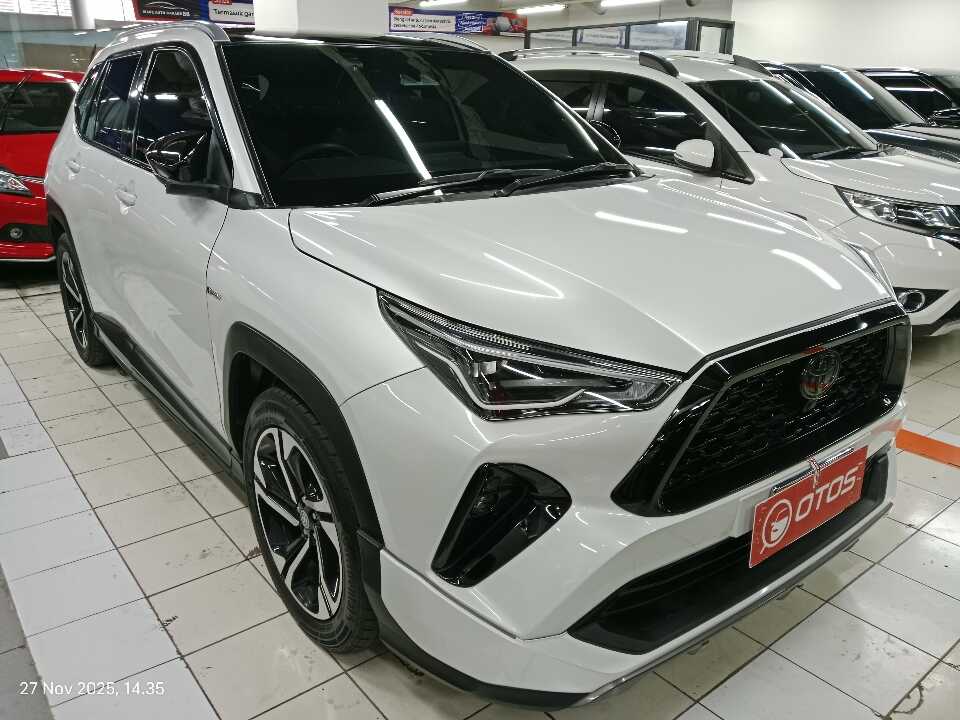 2023 Toyota Yaris Cross 1.5 S HV - Foto 1 dari 6