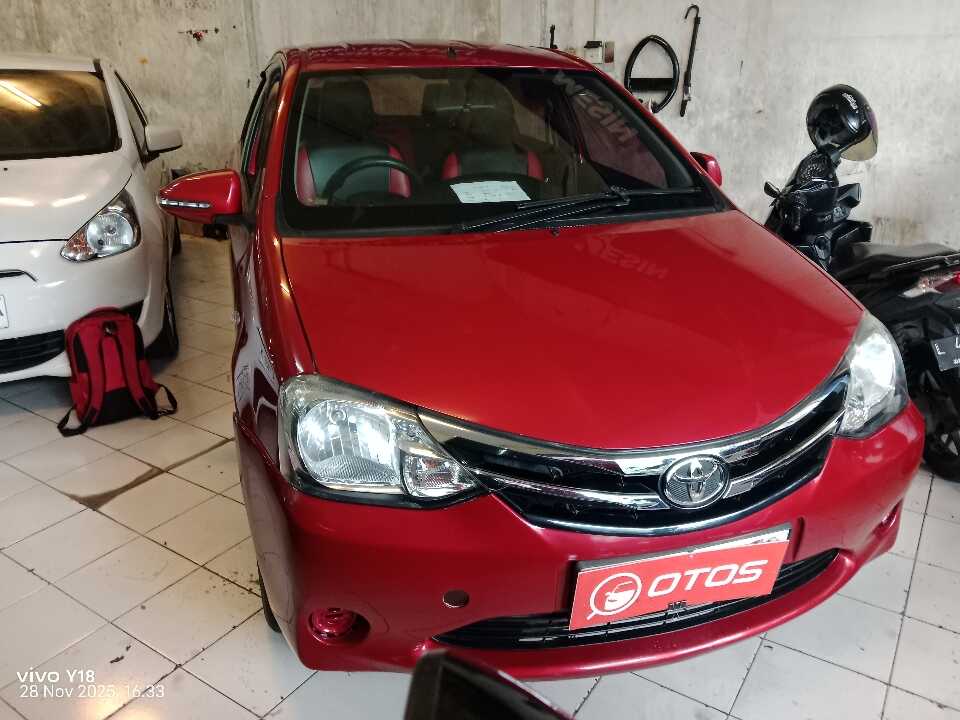 2015 Toyota Etios Valco 1.2 E - Foto 1 dari 6