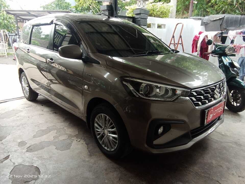 2023 Suzuki Ertiga 1.5 - Foto 1 dari 6