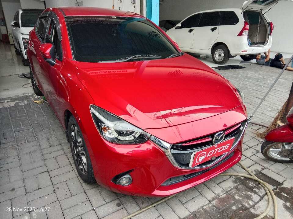 2015 Mazda 2 1.5 Skyactiv - Foto 1 dari 6