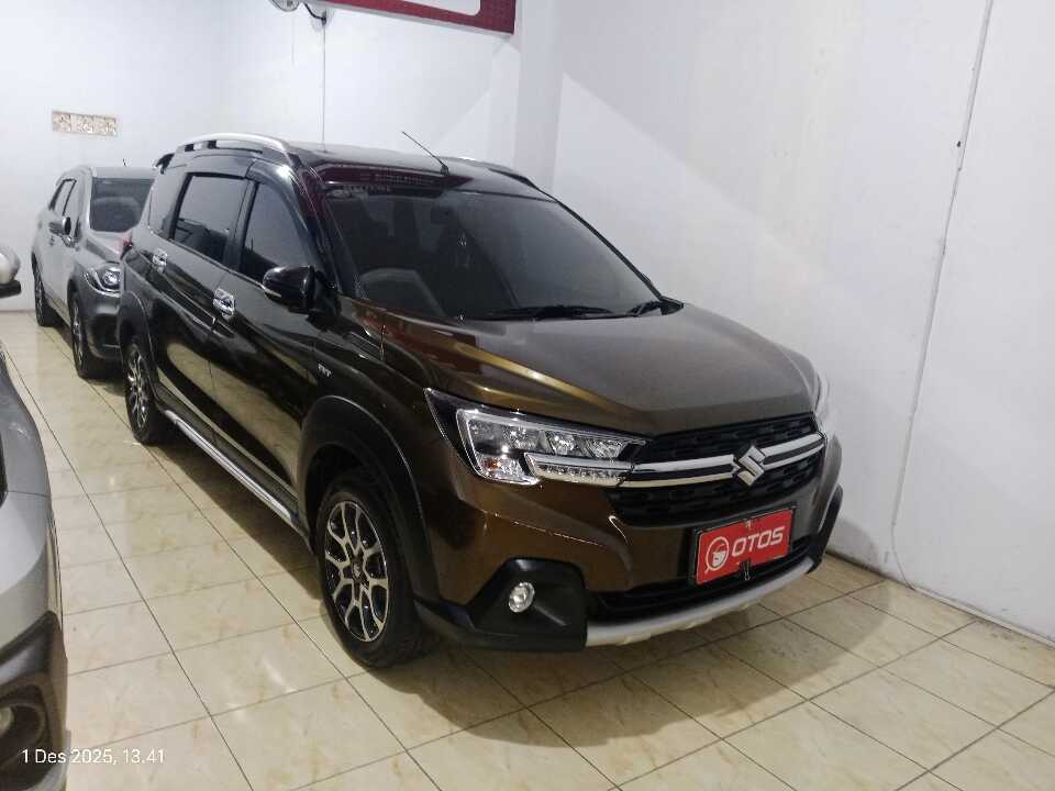 2021 Suzuki XL7 1.5 - Foto 1 dari 6