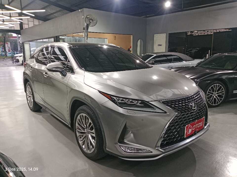 2020 Lexus RX 300 2.0 Luxury - Foto 1 dari 6
