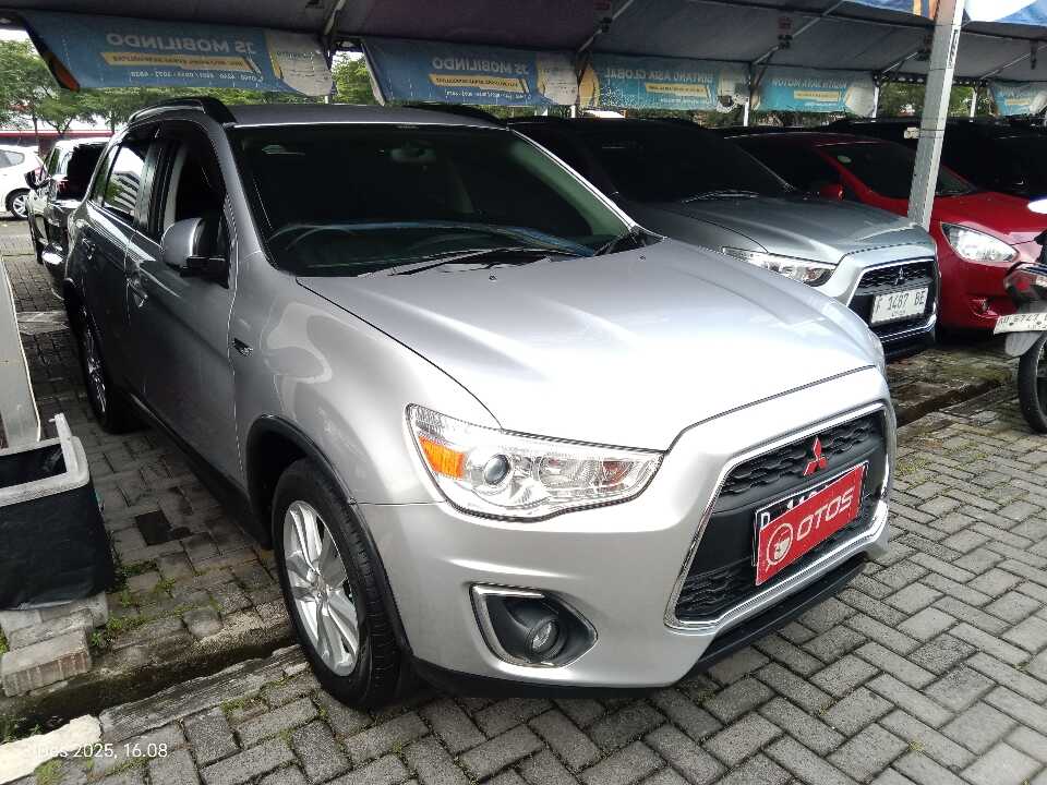 2016 Mitsubishi Outlander Sport 2.0 GLS - Foto 1 dari 6