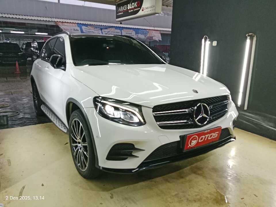 2019 Mercedes-Benz GLC200 2.0 - Foto 1 dari 6