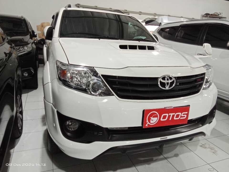 2015 Toyota Fortuner 2.5 G - Foto 1 dari 6