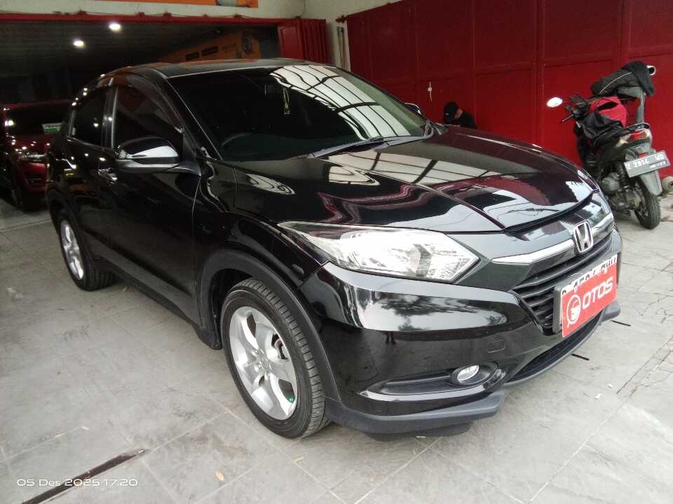 2015 Honda HR-V 1.5 E - Foto 1 dari 6