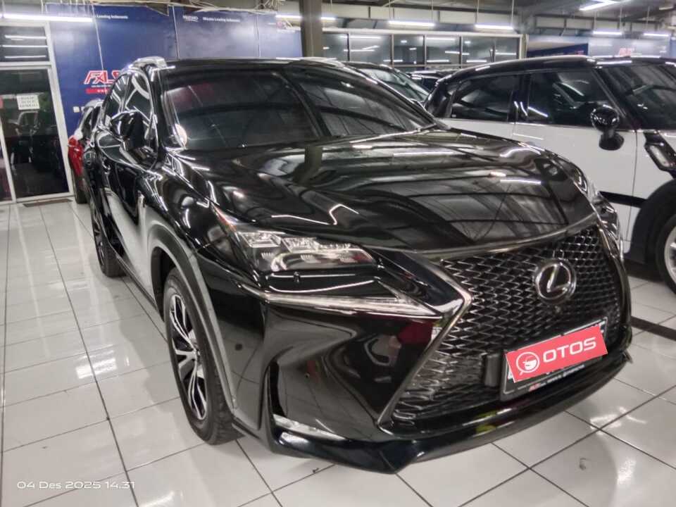 2016 Lexus NX 200t 2.0 F-Sport - Foto 1 dari 6