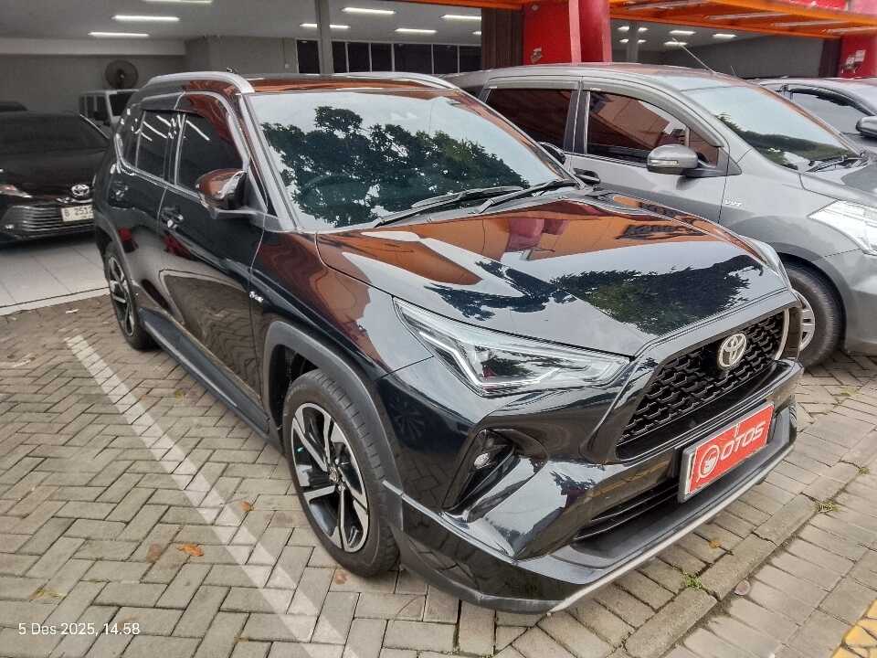 2023 Toyota Yaris Cross 1.5 S HV - Foto 1 dari 6