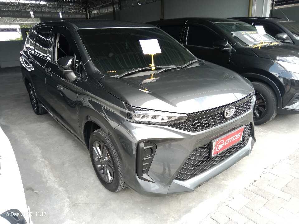 2022 Daihatsu Xenia 1.3 X - Foto 1 dari 6