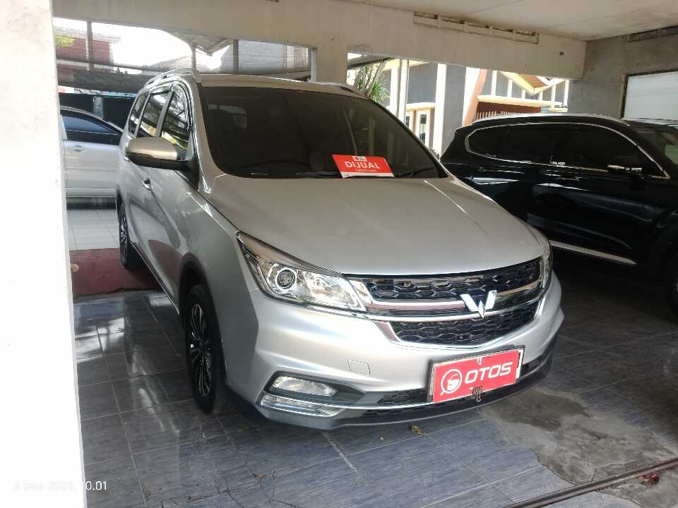 2022 Wuling Cortez 1.5 C T Lux - Foto 1 dari 6