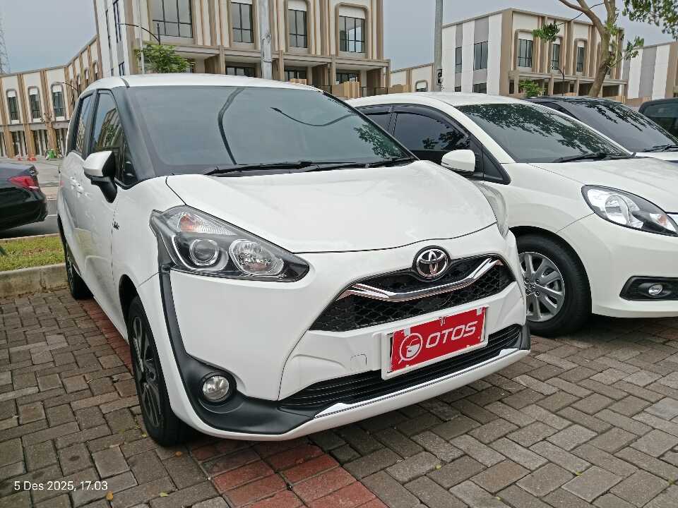 2019 Toyota Sienta 1.5 V - Foto 1 dari 6