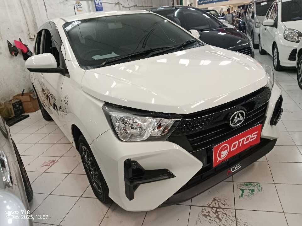 2023 Daihatsu Ayla 1.0 X - Foto 1 dari 6