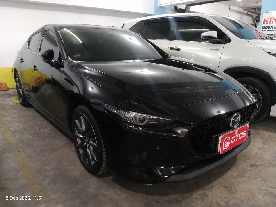 2019 Mazda 3 2.0 Skyactive-G Hatchback - Foto 1 dari 6