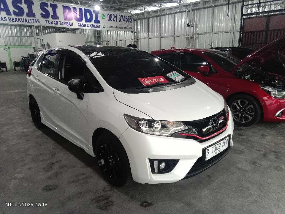 2015 Honda Jazz 1.5 RS - Foto 1 dari 6