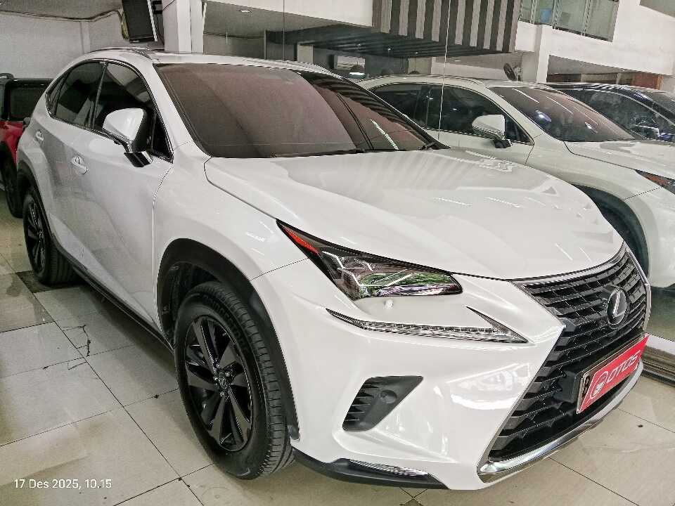2018 Lexus NX 300 2.0 - Foto 1 dari 6