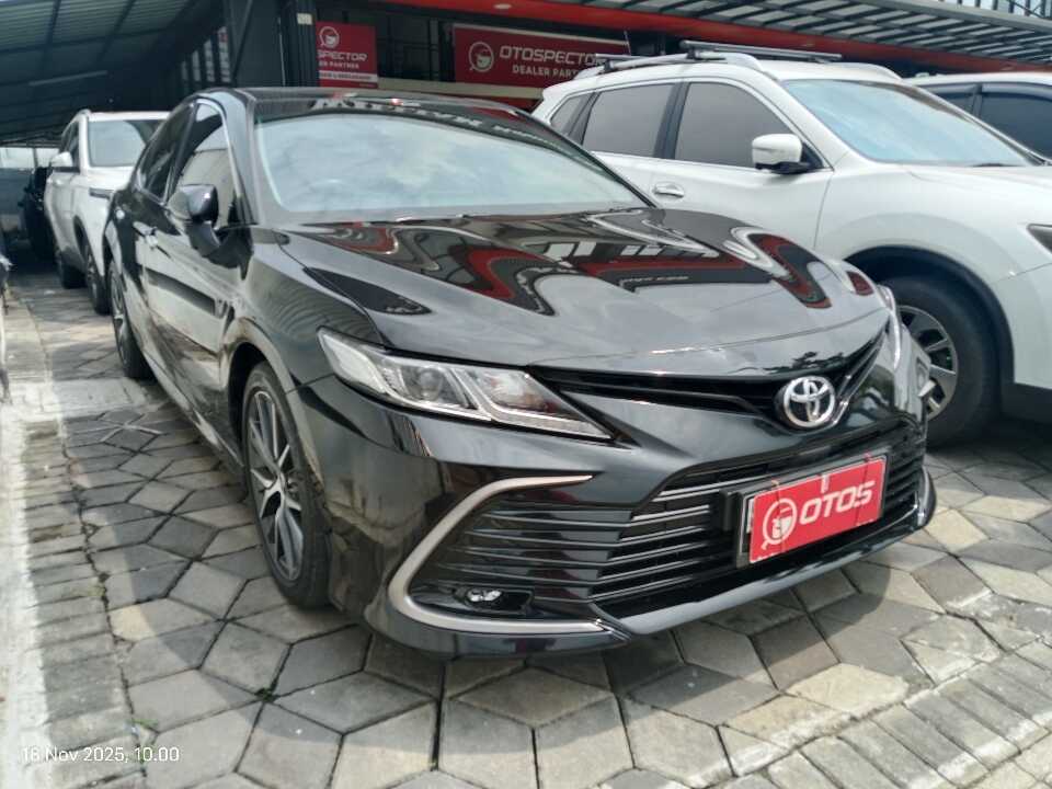 2022 Toyota Camry 2.5 V - Foto 1 dari 6