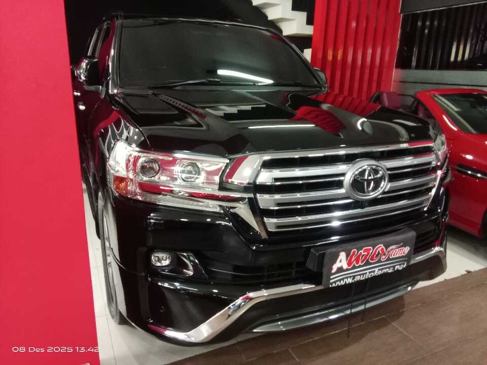2017 Toyota Land Cruiser 4.5 VX-R - Foto 1 dari 6