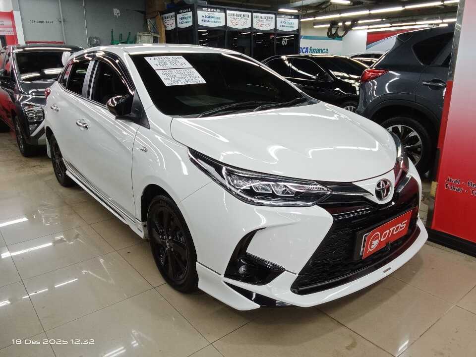 2022 Toyota Yaris 1.5 S - Foto 1 dari 6