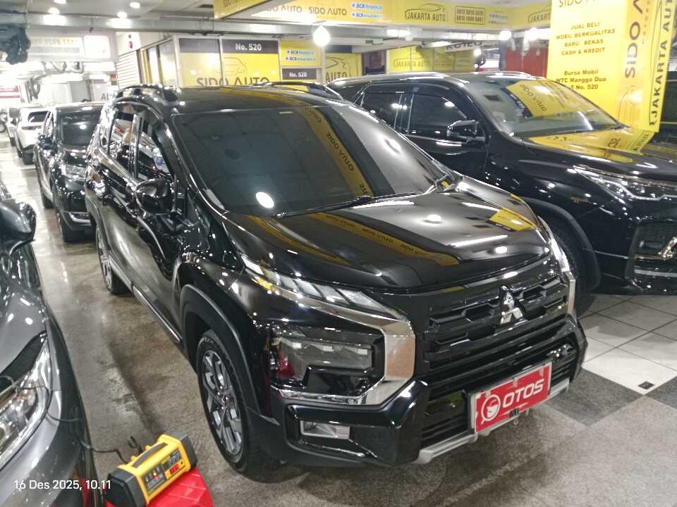 2022 Mitsubishi Xpander 1.5 Cross - Foto 1 dari 6