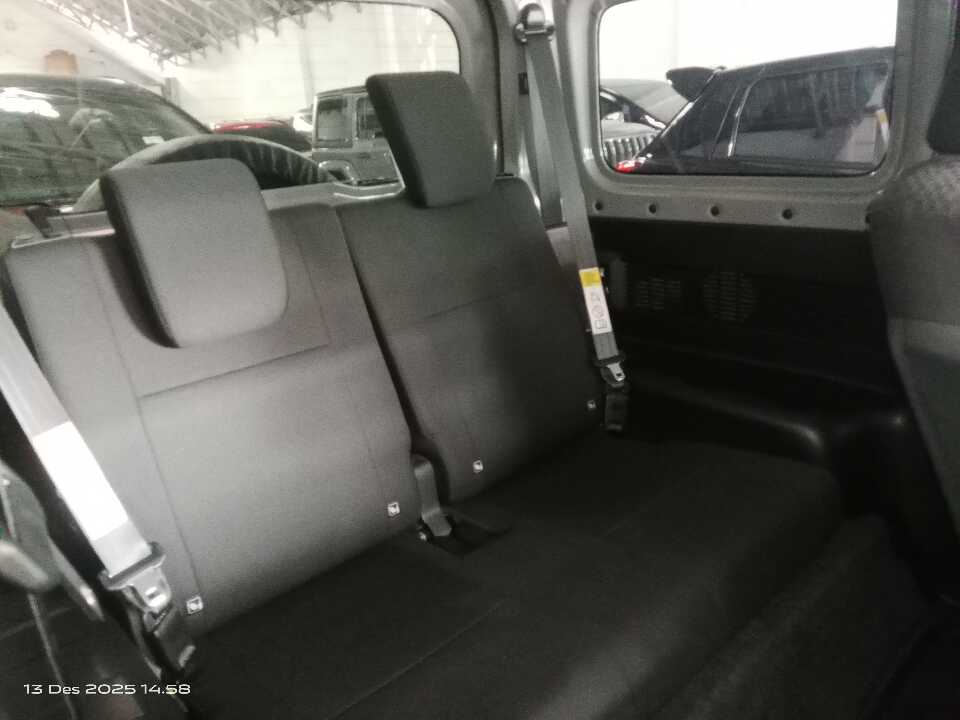 Foto Mobil Bekas Kabin Belakang Suzuki Jimny 1.5 4x4 tahun 2021