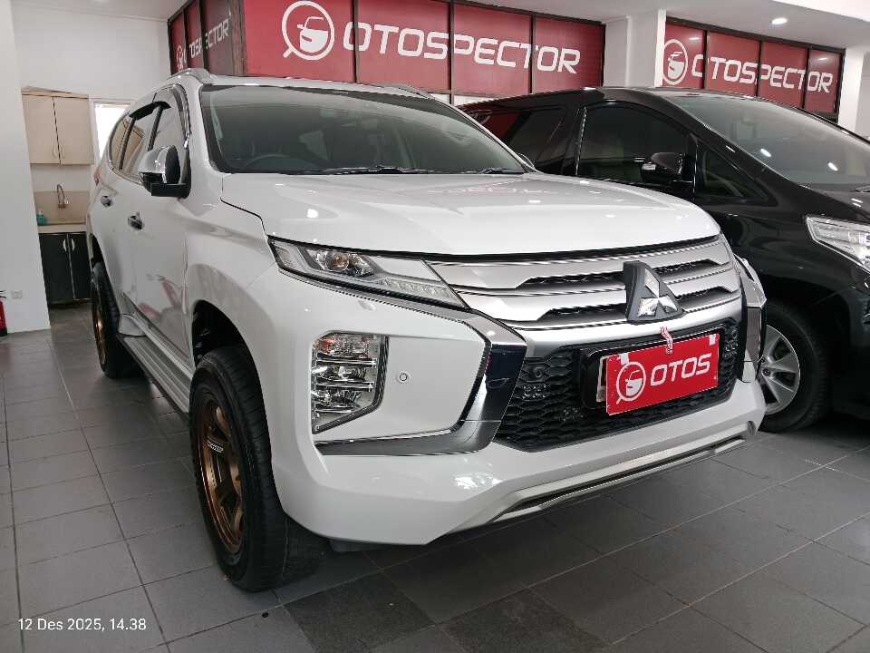 2022 Mitsubishi Pajero Sport 2.4 Dakar 4X2 - Foto 1 dari 6