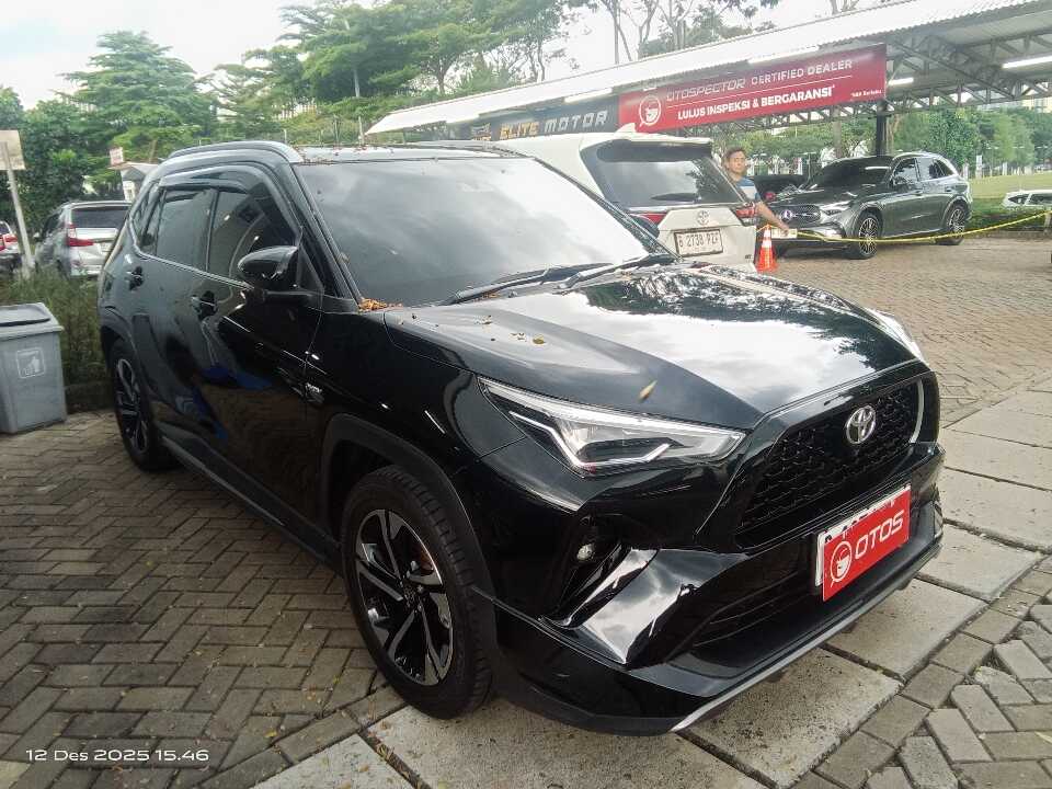 2023 Toyota Yaris Cross 1.5 S HV - Foto 1 dari 6