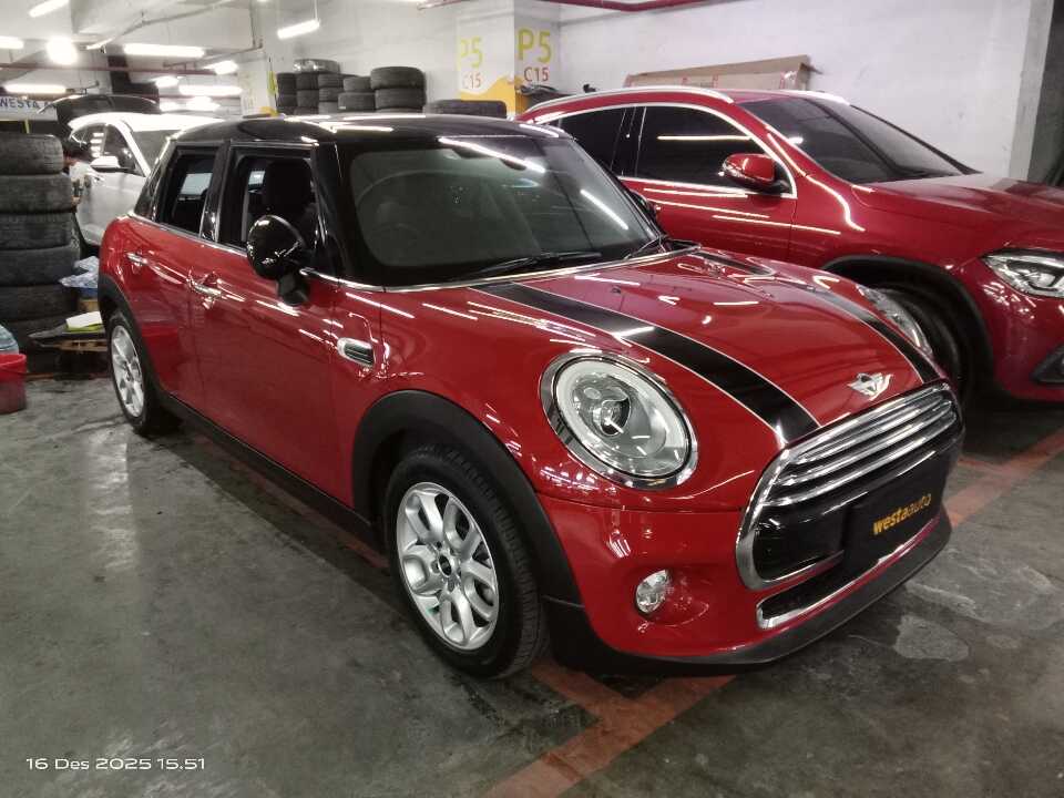 2017 MINI Cooper 1.5 - Foto 1 dari 6