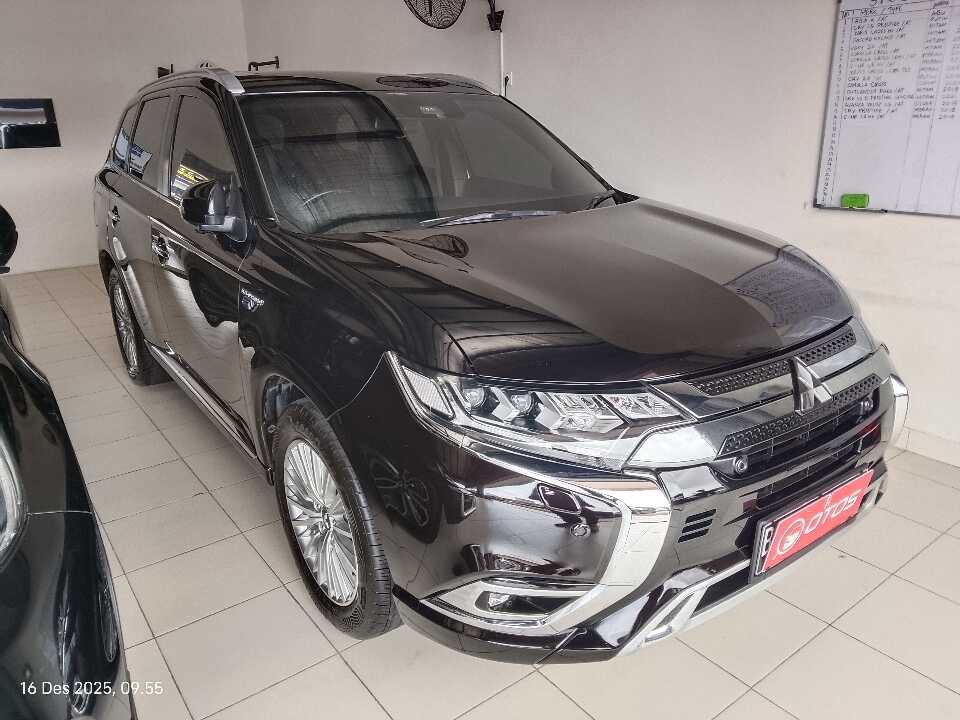 2019 Mitsubishi Outlander Sport 2.4 - Foto 1 dari 6