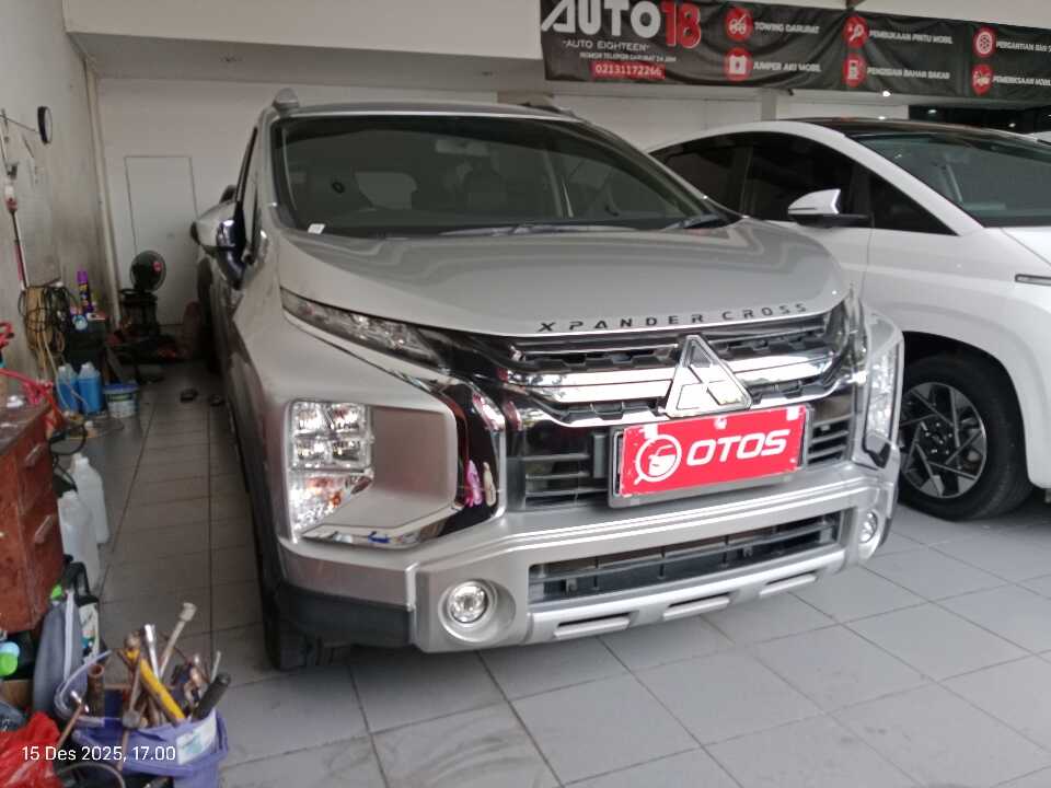 2021 Mitsubishi Xpander 1.5 Cross - Foto 1 dari 6