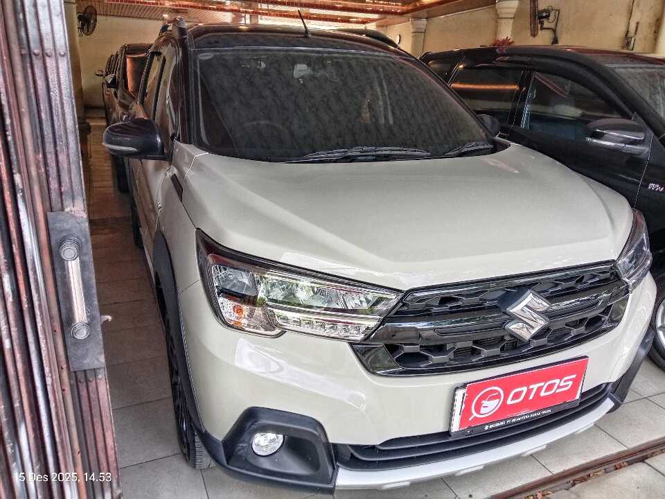 2023 Suzuki XL7 1.5 Alpha - Foto 1 dari 6