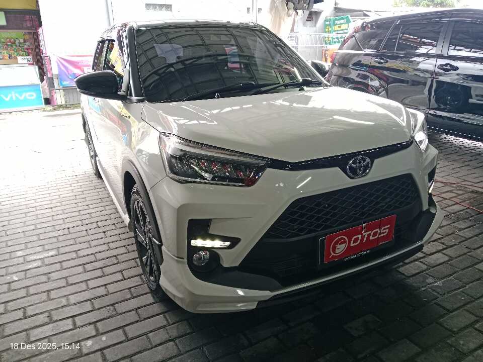 2022 Toyota Raize 1.0 GR Sport TSS - Foto 1 dari 6