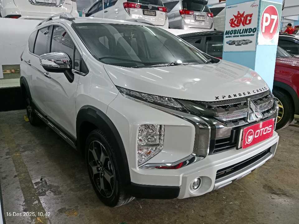 2020 Mitsubishi Xpander 1.5 Cross - Foto 1 dari 6