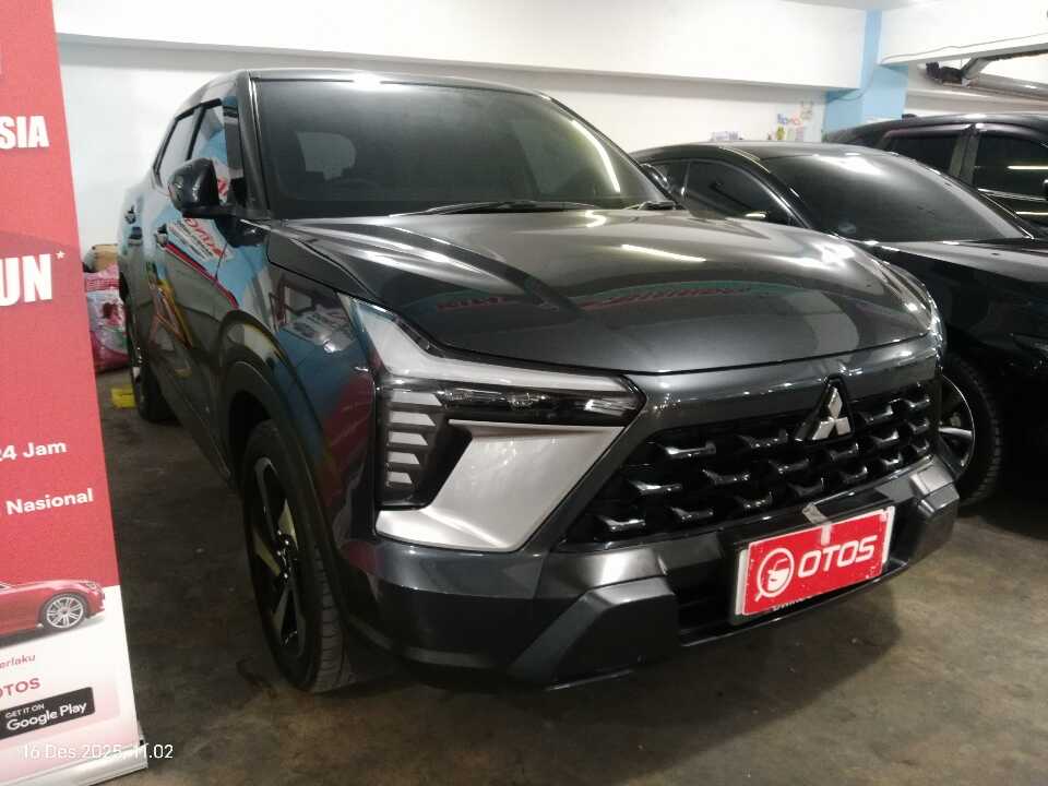 2023 Mitsubishi XForce 1.5 Ultimate - Foto 1 dari 6