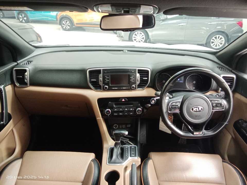 Foto Mobil Bekas Dashboard KIA Sportage 2.0 GT tahun 2017