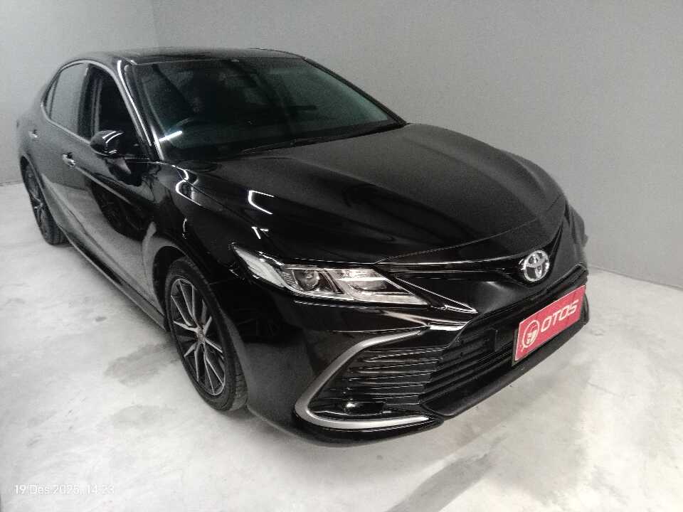 2021 Toyota Camry 2.5 V - Foto 1 dari 6