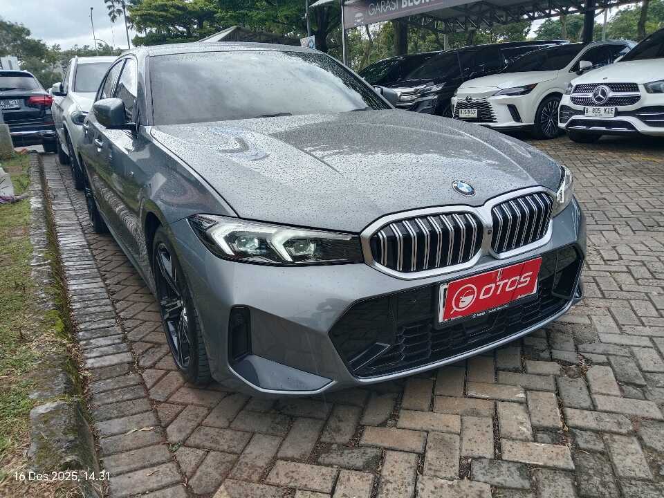 2024 BMW 320i 2.0 - Foto 1 dari 6