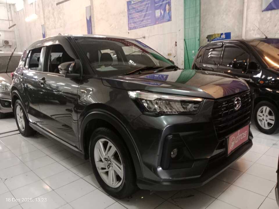 2022 Daihatsu Rocky 1.2 X - Foto 1 dari 6