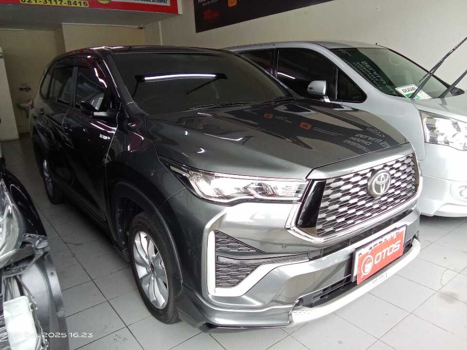 2025 Toyota Kijang Innova 2.0 Zenix Q HV CVT TSS Modellista - Foto 1 dari 6