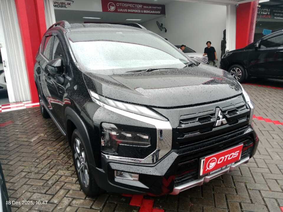 2023 Mitsubishi Xpander 1.5 Cross - Foto 1 dari 6