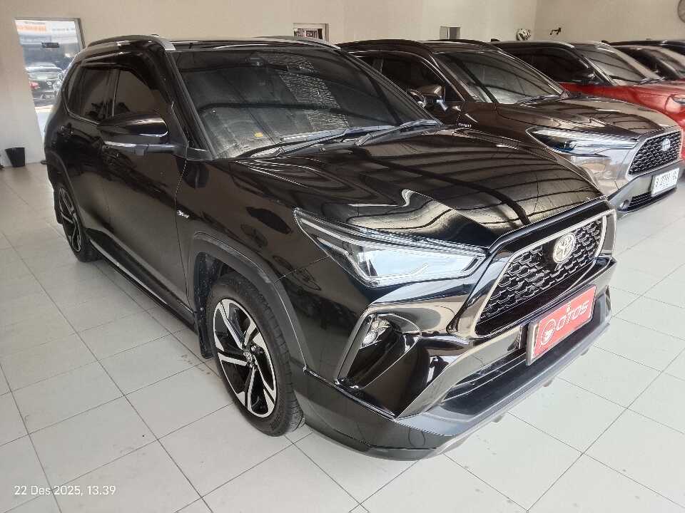 2023 Toyota Yaris Cross 1.5 S HV - Foto 1 dari 6