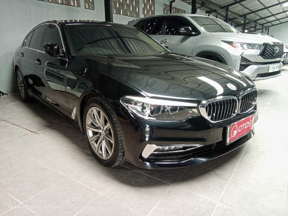 2018 BMW 520i 2.0 - Foto 1 dari 6
