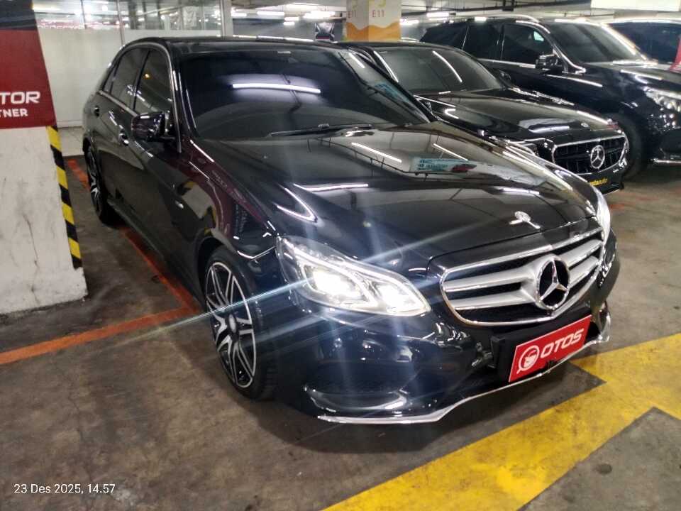 2016 Mercedes-Benz E400 3.0 - Foto 1 dari 6