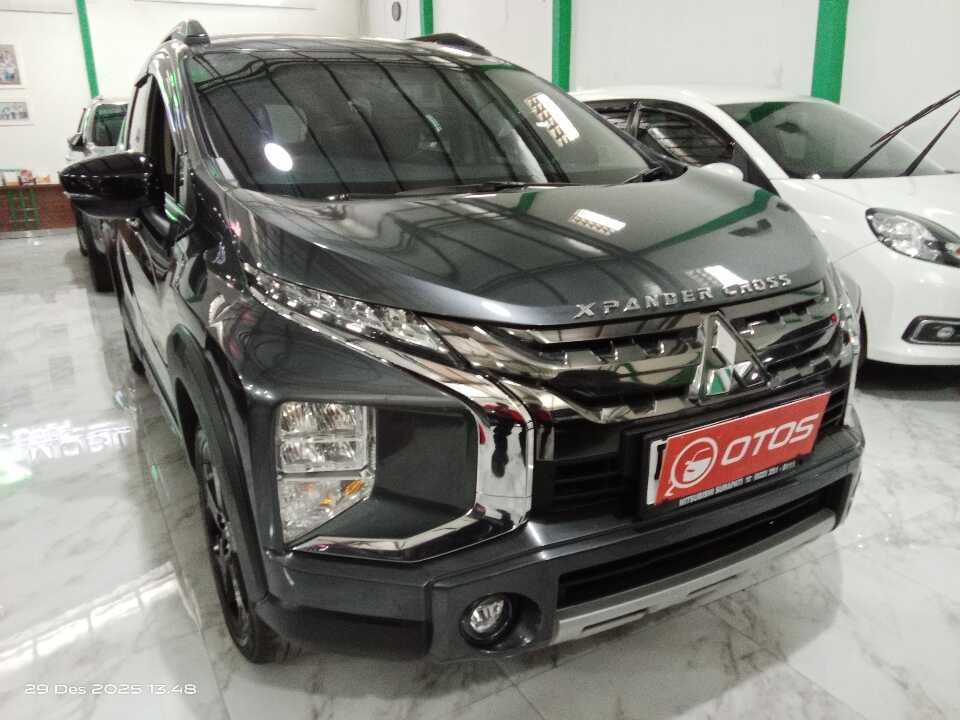 2020 Mitsubishi Xpander 1.5 Cross - Foto 1 dari 6