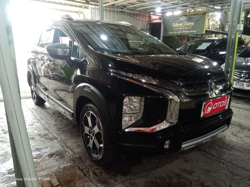 2020 Mitsubishi Xpander 1.5 Cross - Foto 1 dari 6