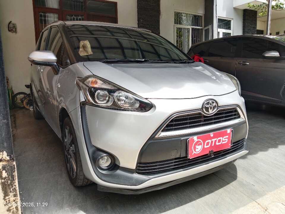 2017 Toyota Sienta 1.5 V - Foto 1 dari 6