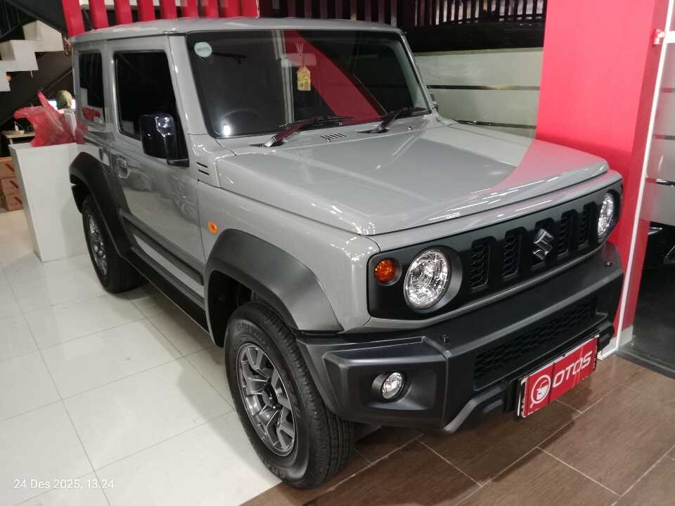 2022 Suzuki Jimny 1.5 4x4 - Foto 1 dari 6