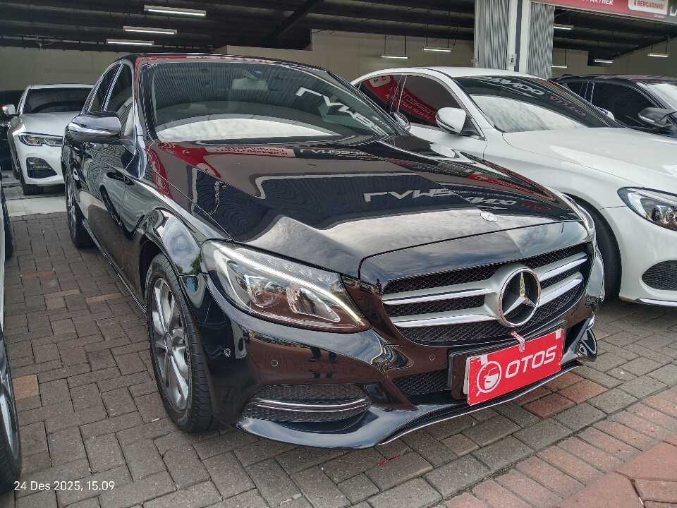 2015 Mercedes-Benz C200 2.0 - Foto 1 dari 6